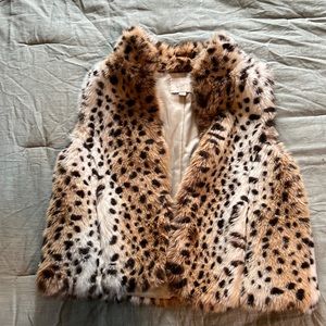 Loft size small, cheetah faux fur vest